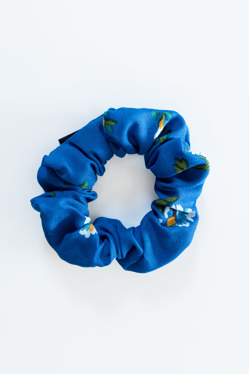 Scrunchies in cotone blu floreale