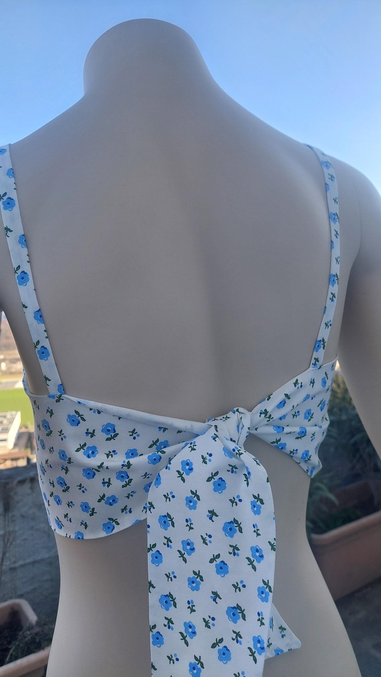 Top regolabile floreale