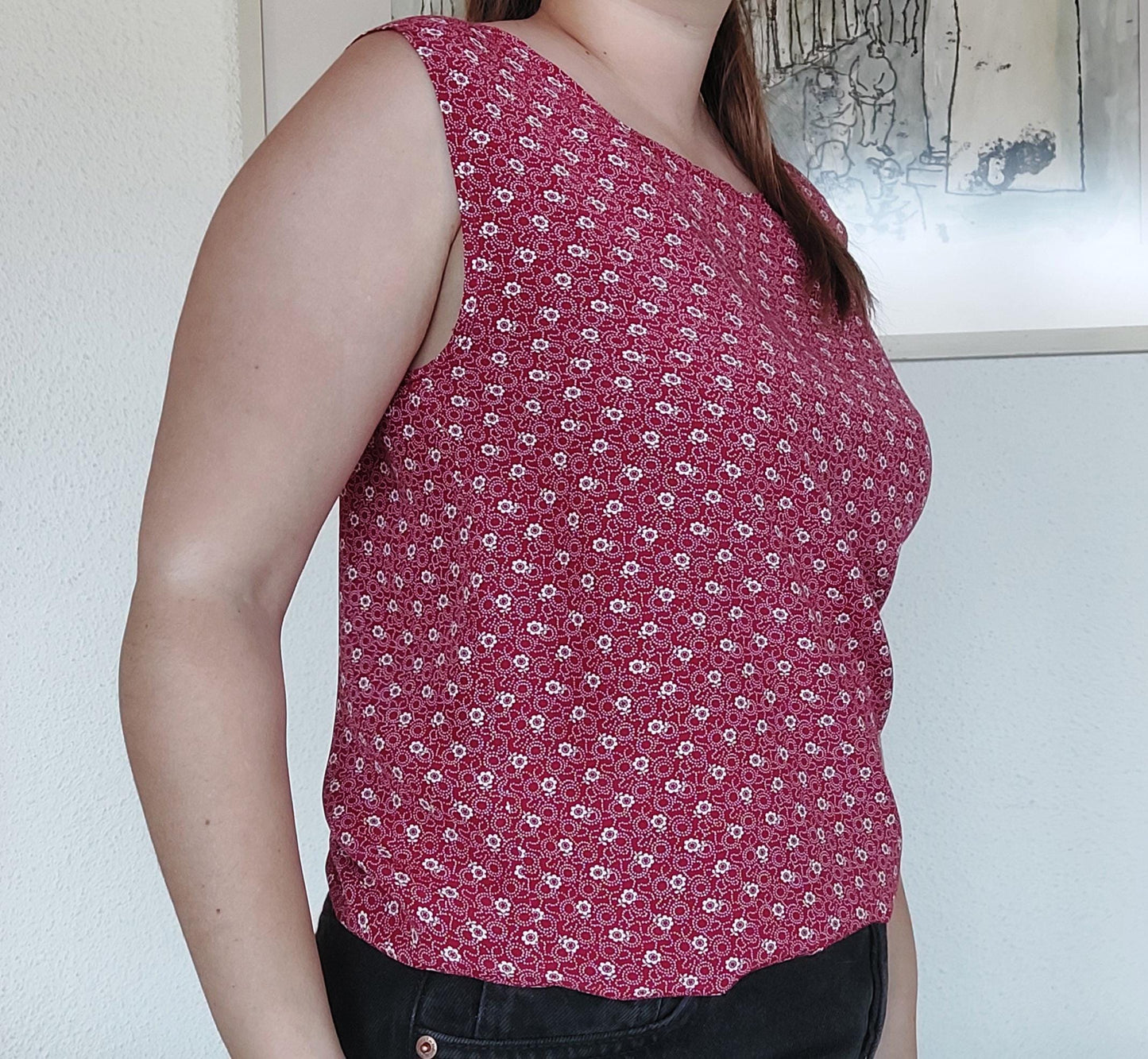 Canotta rossa floreale