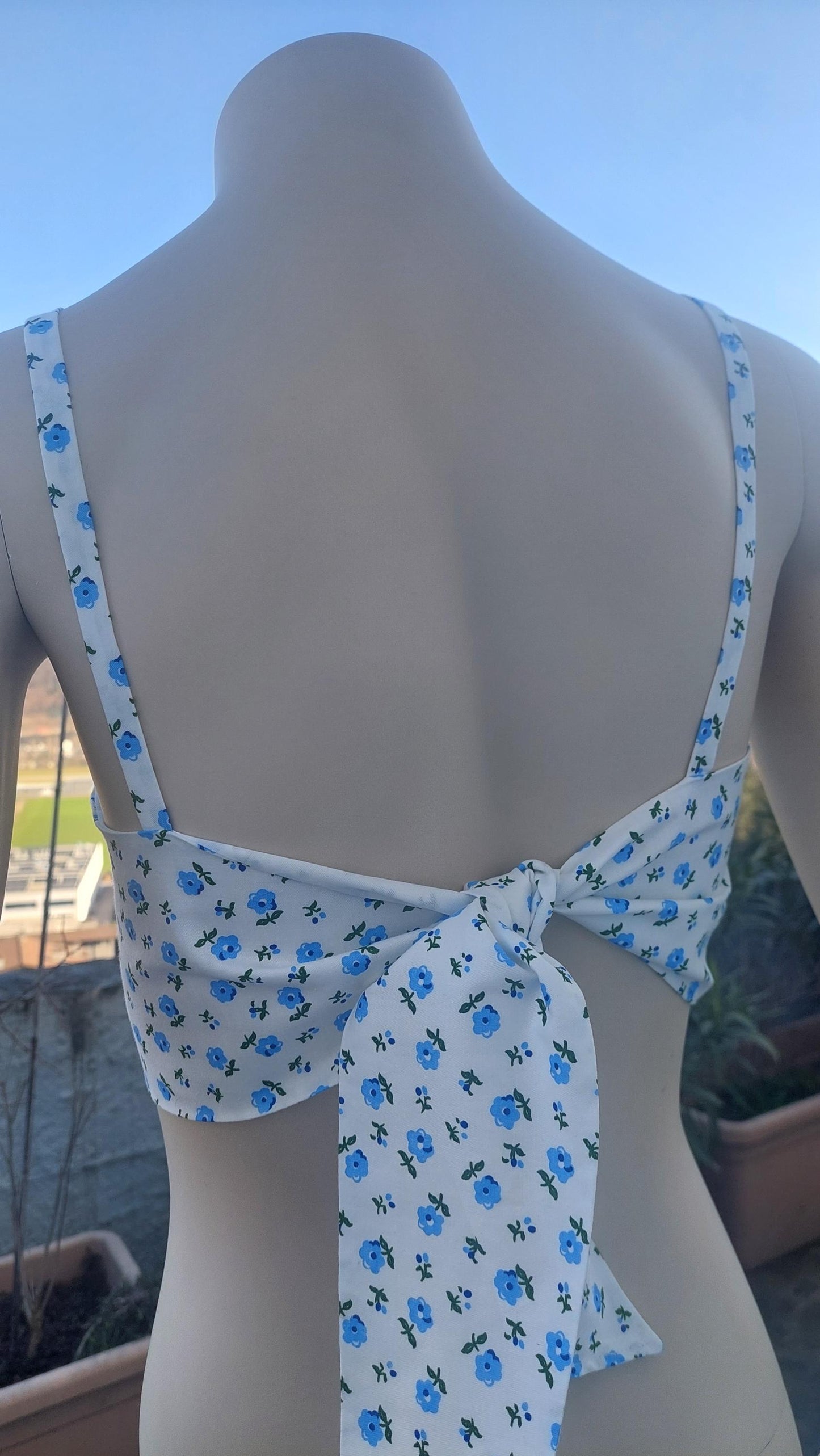 Top regolabile floreale