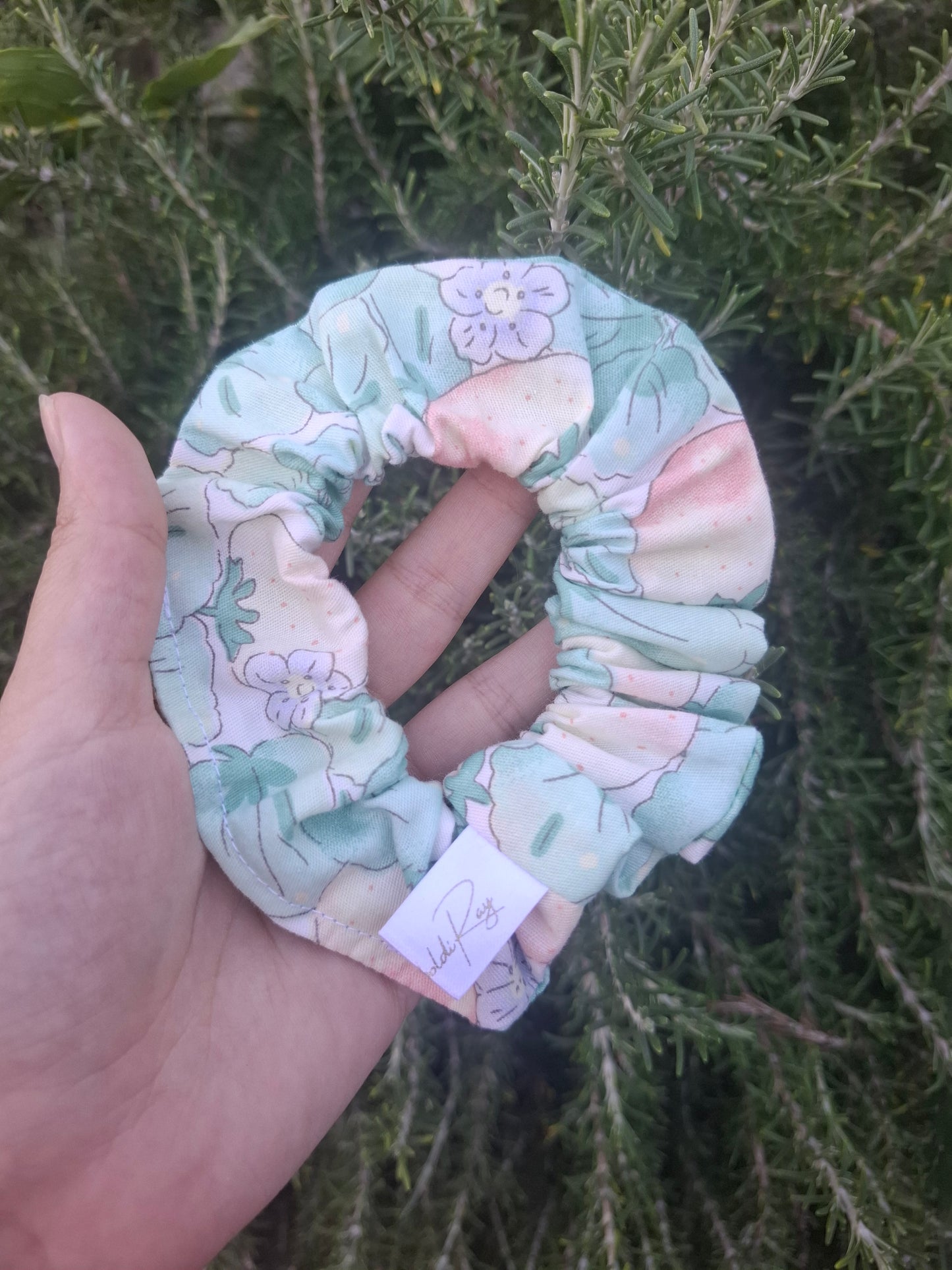 Scrunchies cotone verde con fragole