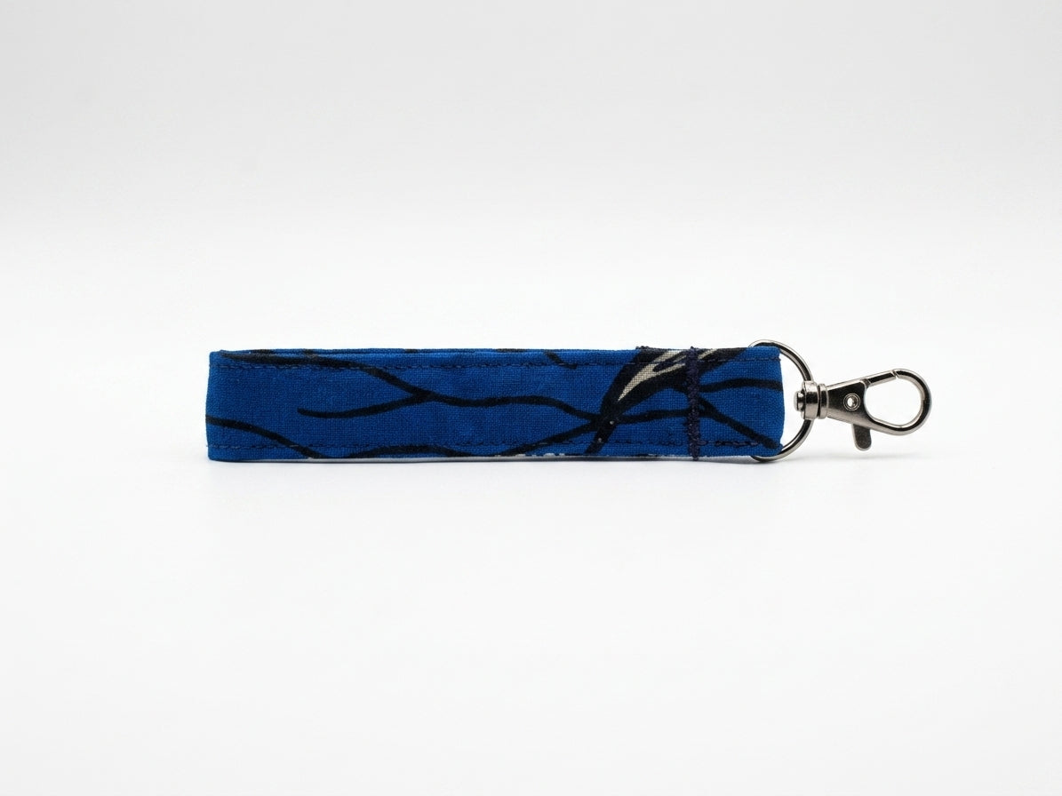 Portachiavi blu wax floreale