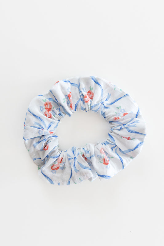 Scrunchies in cotone bianco floreale