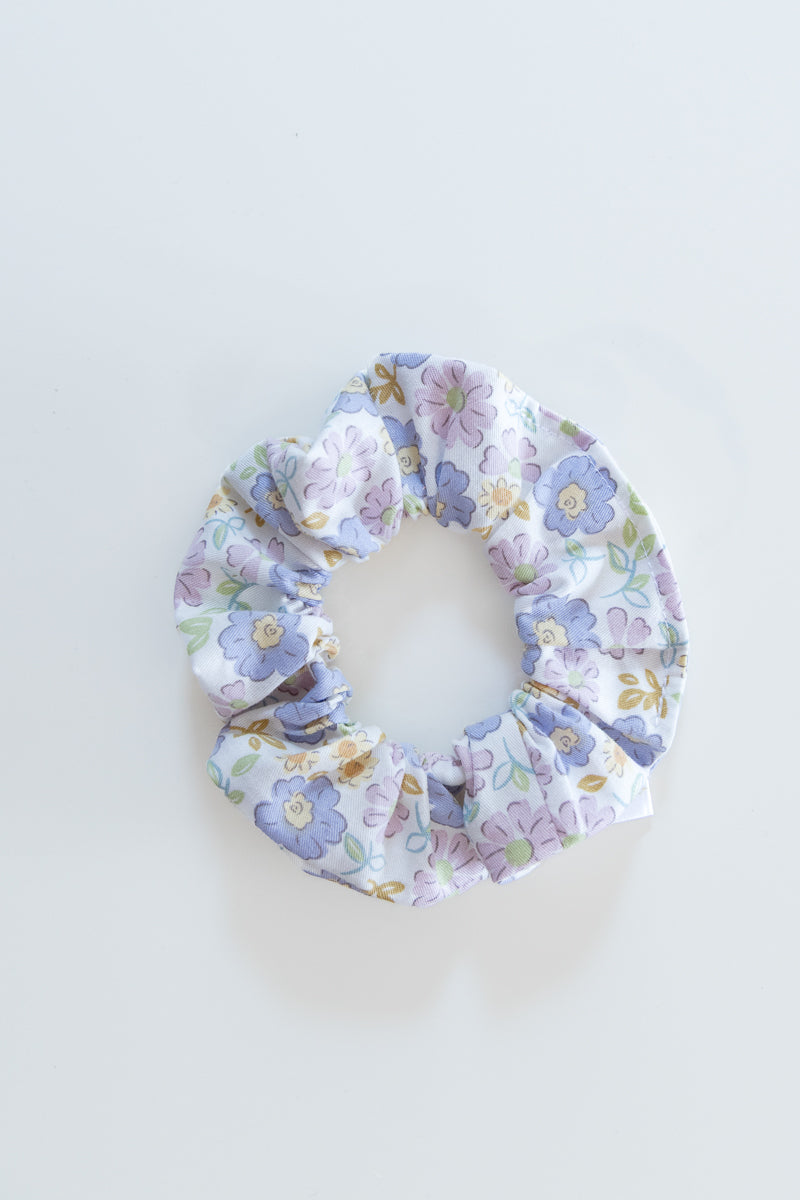 Scrunchie in cotone bianco floreale viola