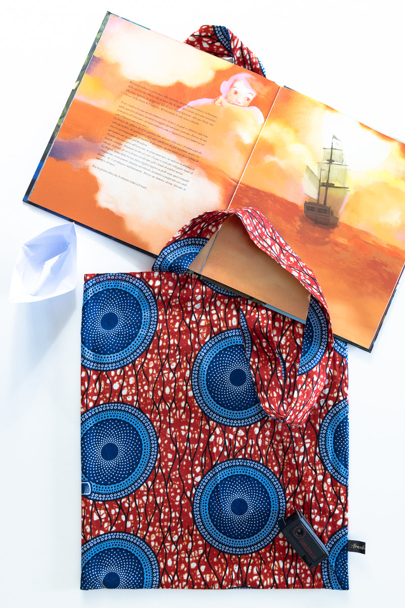 Borsa con tessuto wax rosso e blu